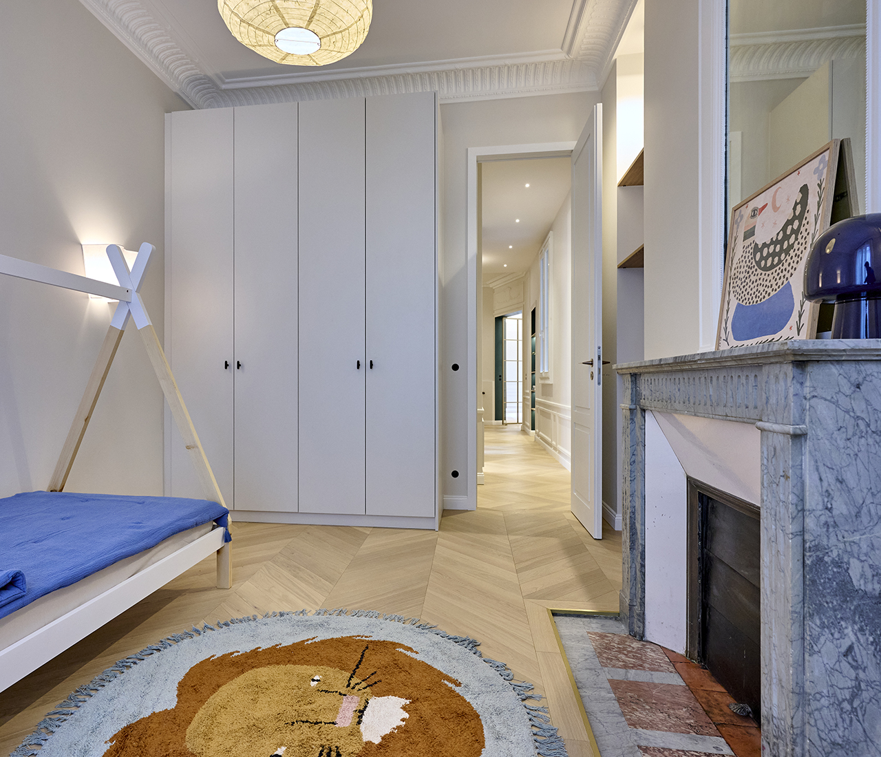 paris-7_bedroom_1